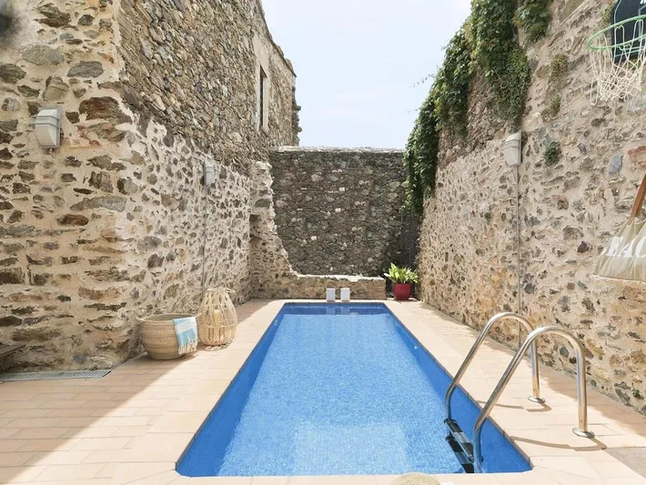Casa de vacaciones para 8 personas, con jacuzzi además de piscina y terraza - 1