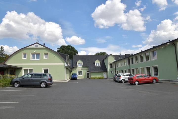 Hotel für 3 Personen, mit Pool und Terrasse sowie Ausblick und Sauna in Cheb - 3