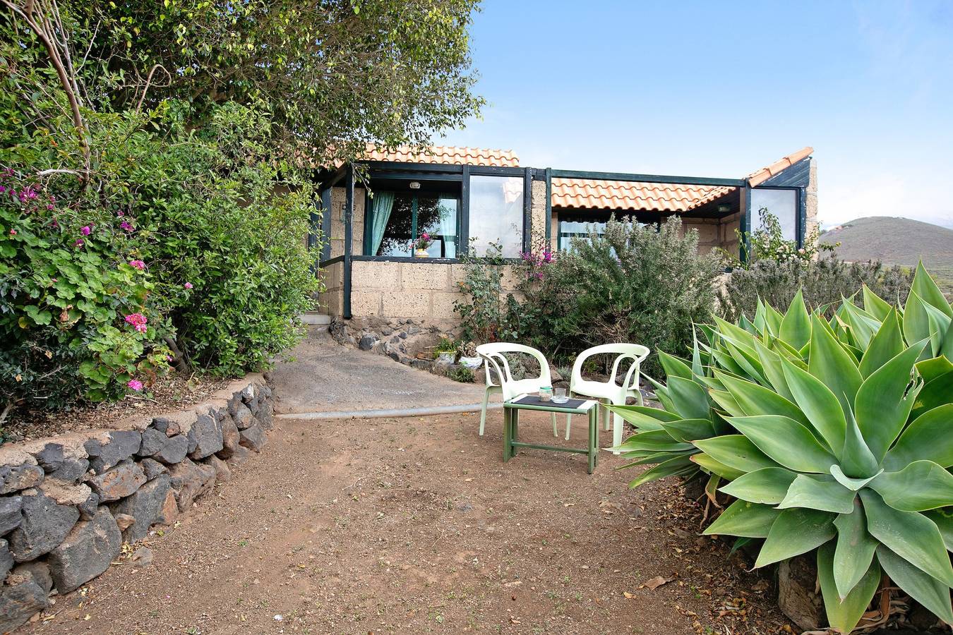 Apartamento entero, Apartamento "Casa Munay" con vistas al mar, terraza y jardín compartido in Granadilla de Abona, Tenerife Sur