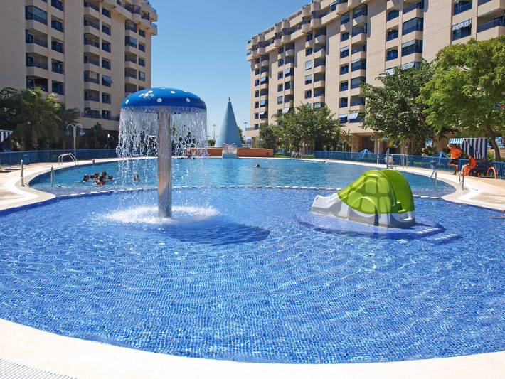 Ferienwohnung für 4 Personen, mit Kinderpool und Terrasse sowie Garten - 1