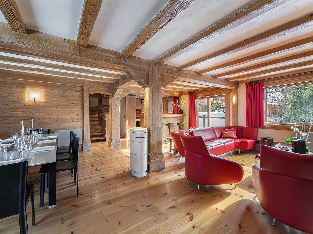Traditionelles Chalet nahe Pisten, Haustiere erlaubt, Parkplatz in Meribel Village, Courchevel