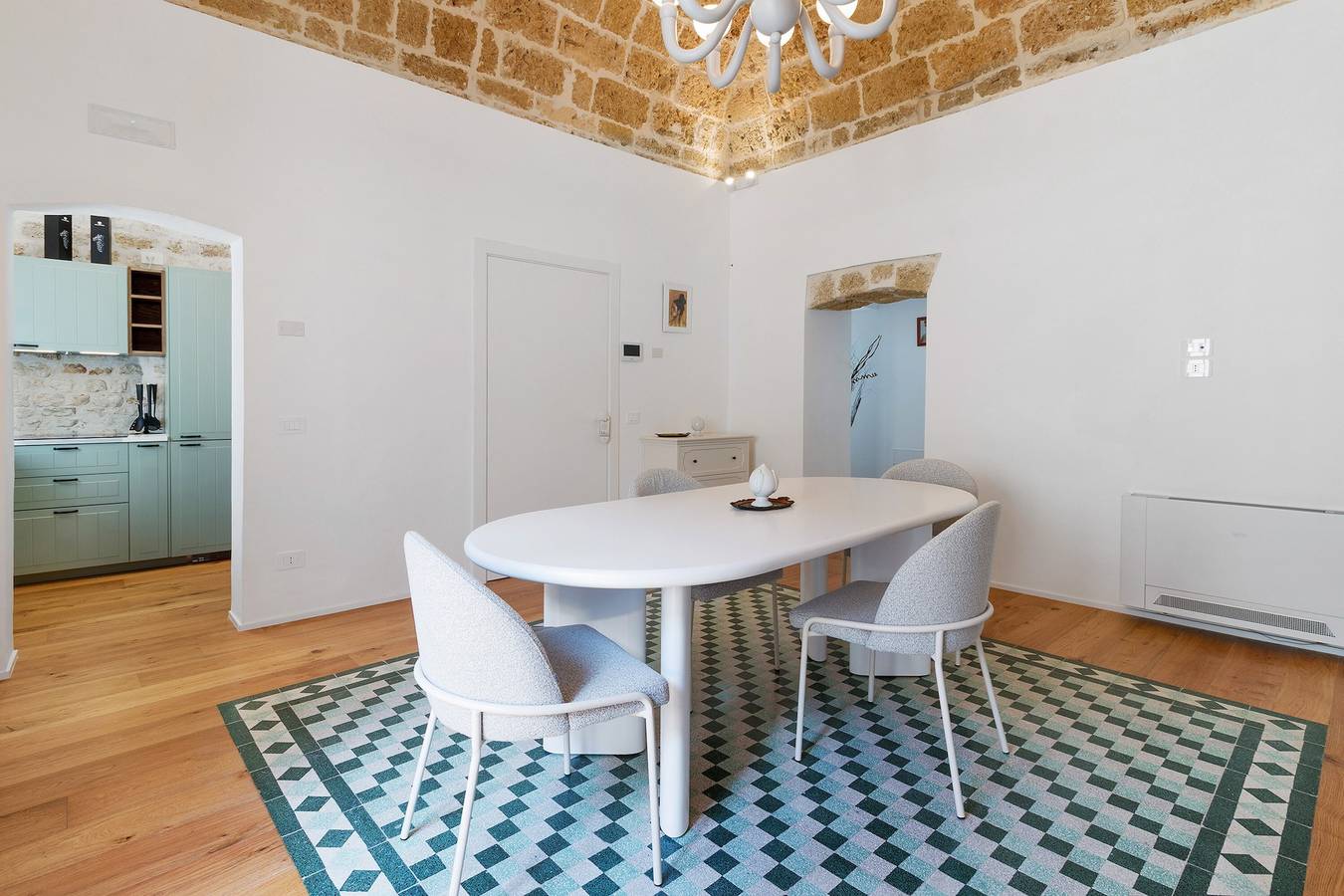 Appartamento intero, Suite con Terrazza Privata, Wi-Fi e Aria Condizionata in Gioia del Colle, Provincia di Bari