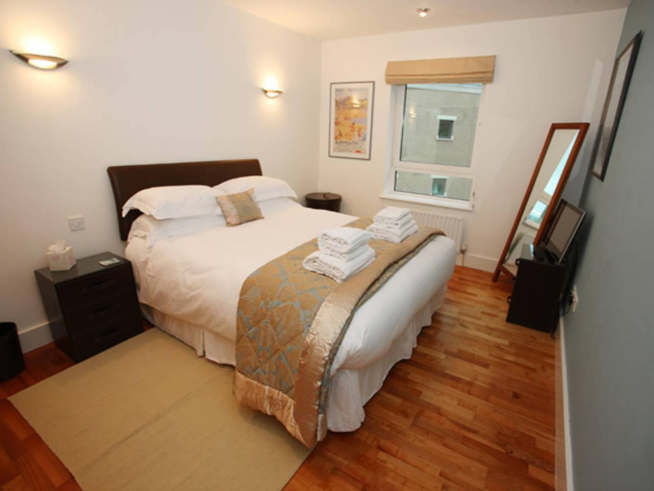 Entire apartment, Marina Secret - with Free Parking in Poole, Poole Harbour