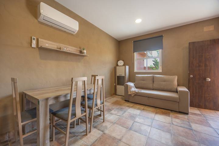 Hel lejlighed, Hacienda El Legado 4 Apartment with Shared Pool, Wi-Fi & Air Conditioning in Chiclana de la Frontera, Costa de la luz