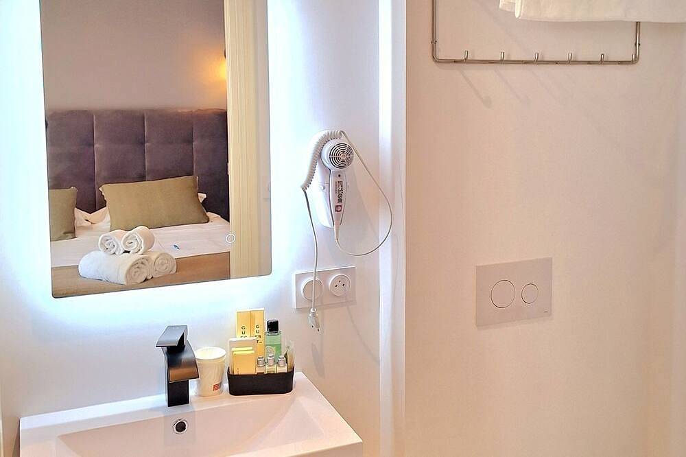 Double room \"Neptune\" - Domaine de la Mautanne in Sainte-Tulle, Parque natural regional del Luberon