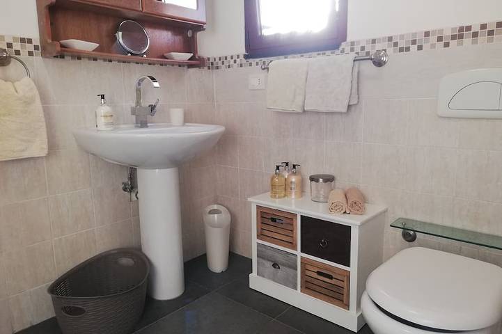 Trullo idilliaco con piscina, incastonato tra antichi uliveti privati, vicino a Ostuni e Latiano in San Vito dei Normanni, Salento