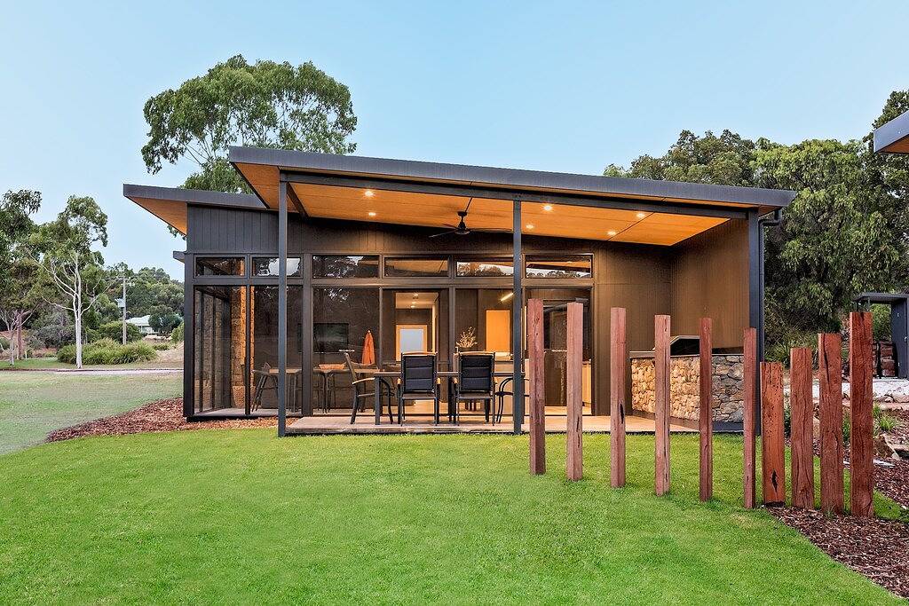 Artisan Koorabin Lakeside Luxe Retreat next to Spa in Yallingup, Western Australia