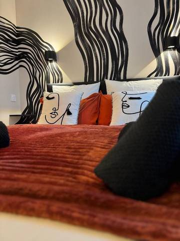 Gîte pour 2 personnes, avec jacuzzi à Broons