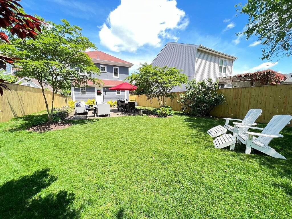 Recently Renovated Annapolis Home - Conveniently Located in Annapolis, Anne Arundel County