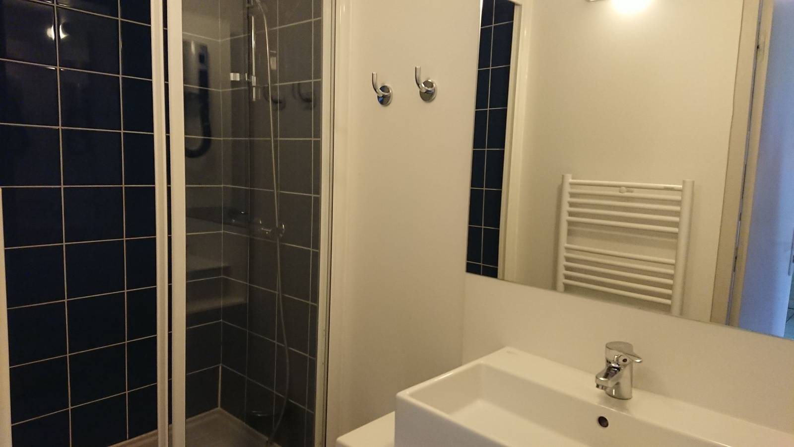 Appartement entier, Appartement de vacances pour 4 personnes avec piscine in Berrias-et-Casteljau, Parc national des Cévennes