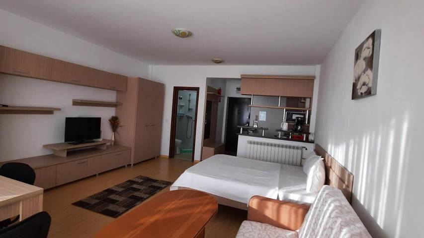 Gîte pour 4 personnes, avec balcon dans Mangalia - 3