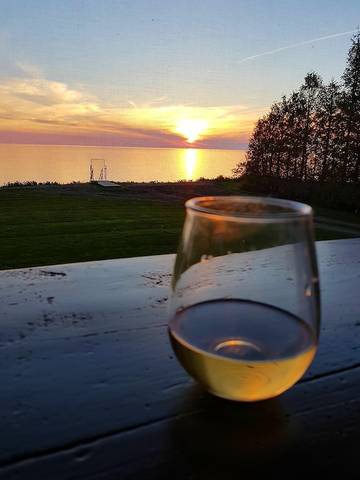 Cottage for 6 Guests in Lake Huron ON, Picture 1