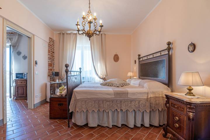 Appartamento intero, Appartamento 'L'Olivo Casa del Nonno Bingheri' con giardino in comune e Wi-Fi in Cortona, Provincia di Arezzo