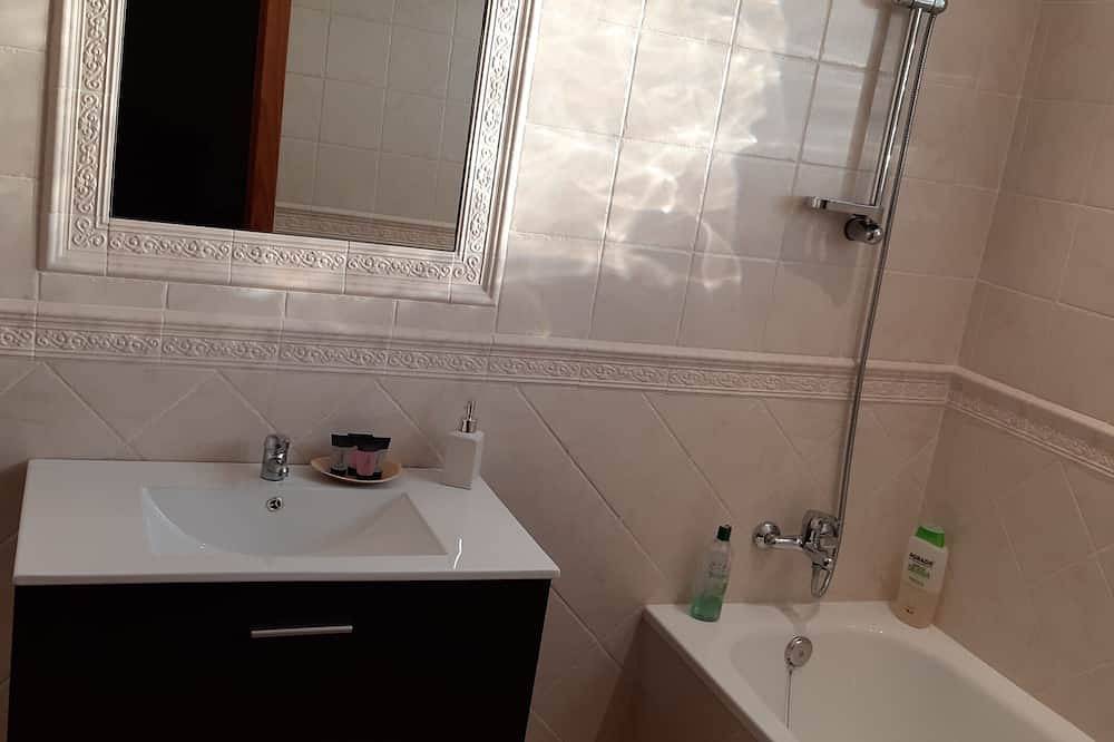Villa In Sehr Ruhiger Urbanisierung Zu 15 Min. Valencia-Hauptstadt in Alginet, Valencia Provinz