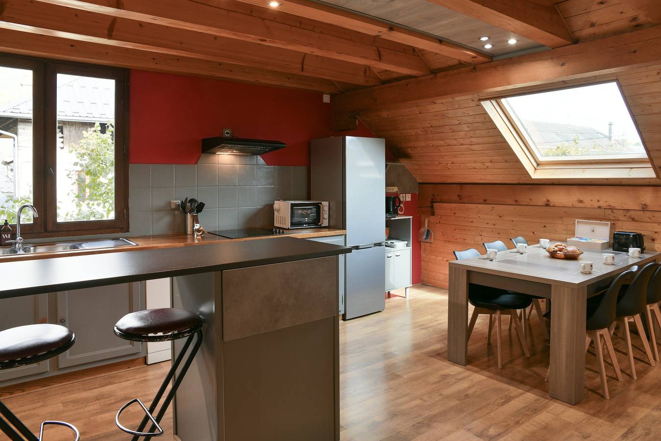 Appartement entier, Chez fred 201 - parking wifi- clg savoie in Saint-Pierre-d'Albigny, Région de Chambéry