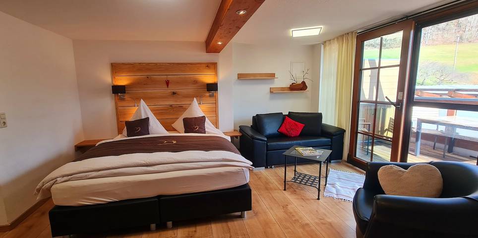 Ferienwohnung für 4 Personen, mit Balkon und Terrasse sowie Garten und Ausblick in Fröhnd - 4