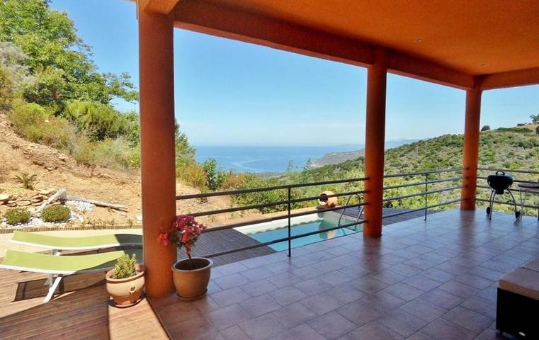 Location de vacances pour 6 personnes, avec piscine ainsi que jardin et vue, animaux acceptés à Villanova - 4