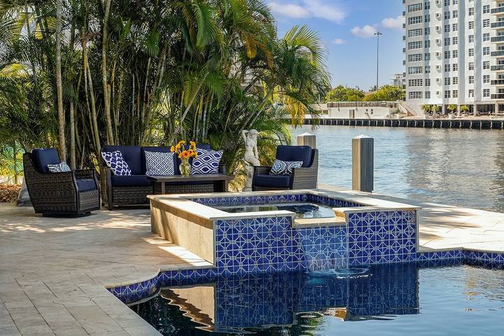 Vacation rental for 10 people, with hot tub and terrace in Lauderdale-by-the-Sea