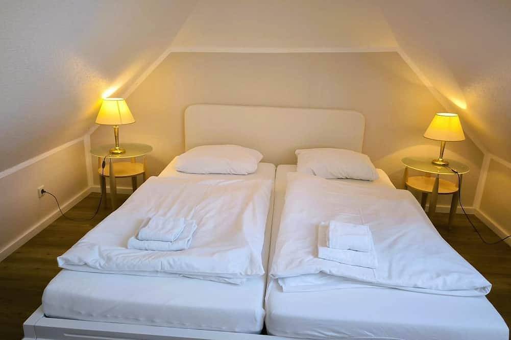 04 schöne 2-Raum-Ferienwohnung m. verglaster Veranda - ruhig gelegenes in Strand Göhren, Göhren