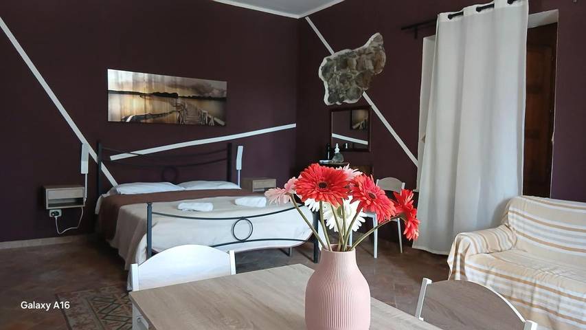Maison d’hôte pour 8 personnes, avec jardin ainsi que piscine et vue à Giardini-Naxos - 4