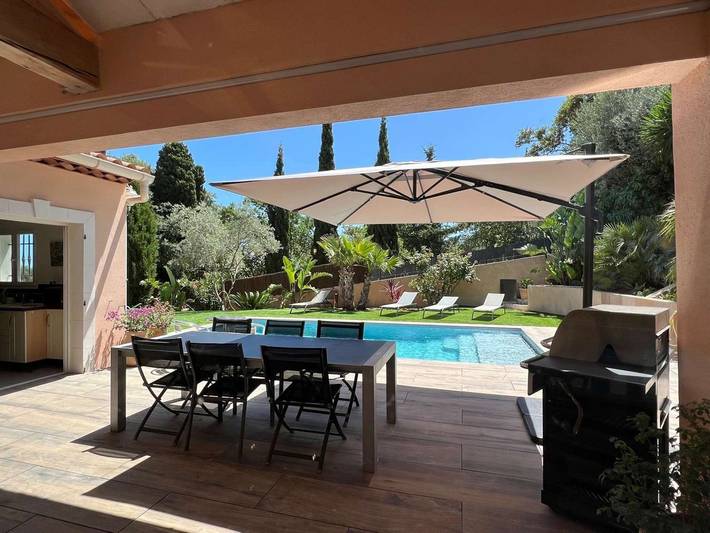 Chambre d’hôte pour 2 personnes, avec piscine et jardin
