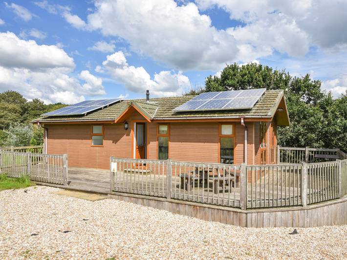 Chalet for 4 people, with garden, with pets in Dorset