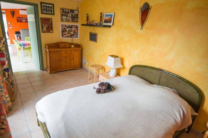 Gîte pour 4 personnes, avec jardin ainsi que piscine et terrasse à Pertuis - 3