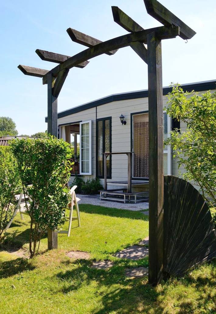 Appartement voor 2 personen, met Terras en Tuin in Oostvoorne