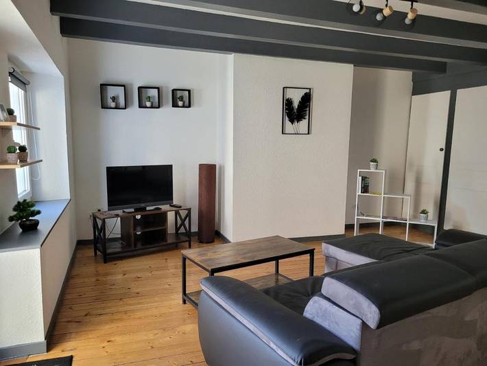 Gîte pour 5 personnes, avec vue, animaux acceptés à Morez - 2