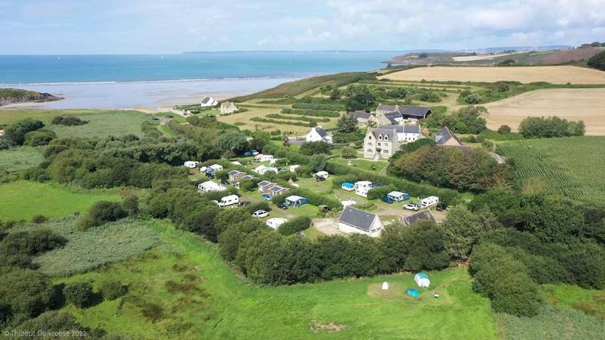 Camping pour 5 personnes, avec terrasse et jardin