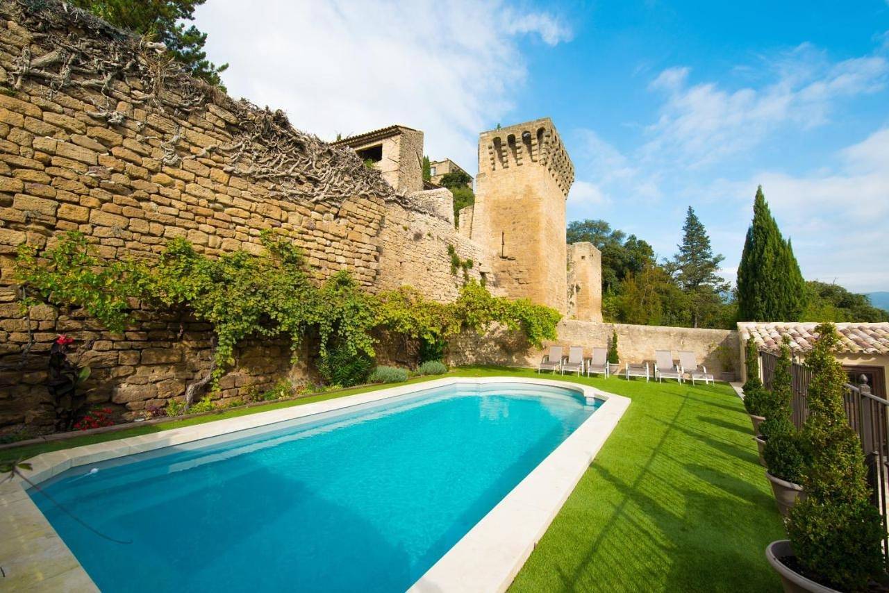 Two-Bedroom House in Ansouis, Parc naturel régional du Luberon