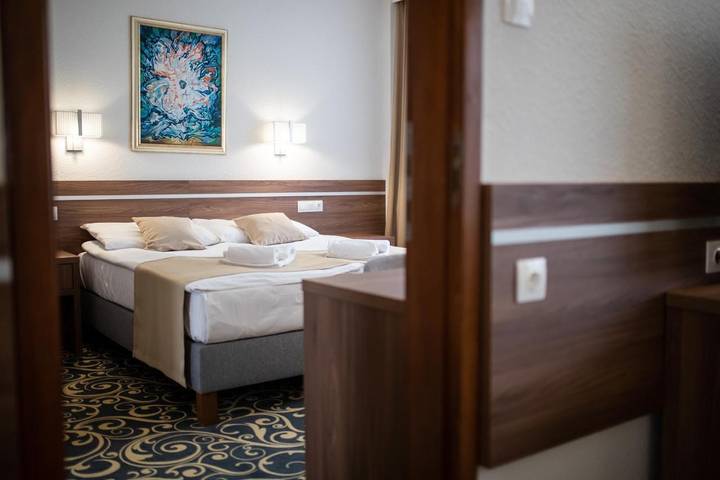 Hôtel pour 2 personnes, avec Terrasse à Tatabánya