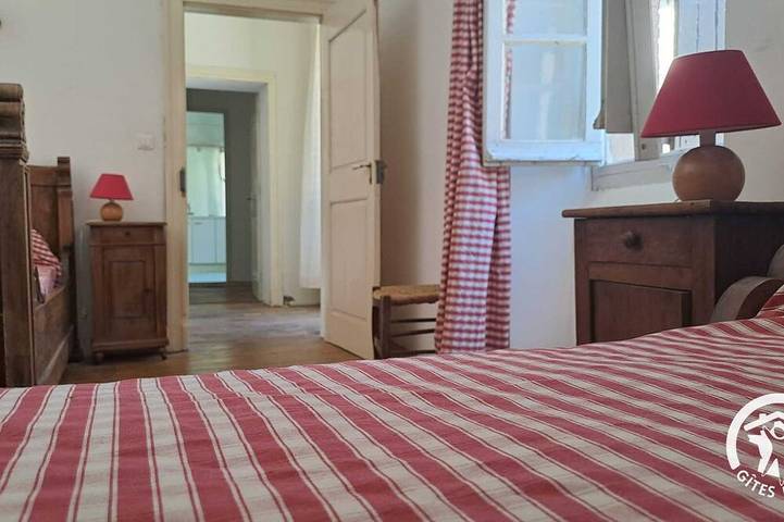 Location de vacances pour 6 personnes, avec jardin, animaux acceptés à Ambialet - 2