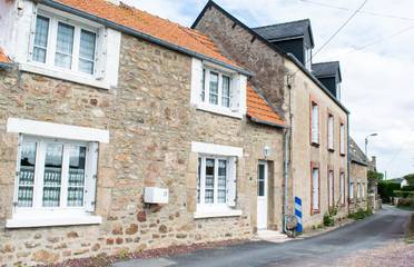Gîte pour 7 personnes, avec jardin et terrasse, animaux acceptés dans Plage Du Sablon Cosqueville