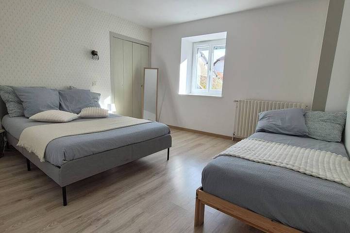 Maison de vacances pour 13 personnes, avec jardin ainsi que terrasse et jacuzzi dans le Jura - 4