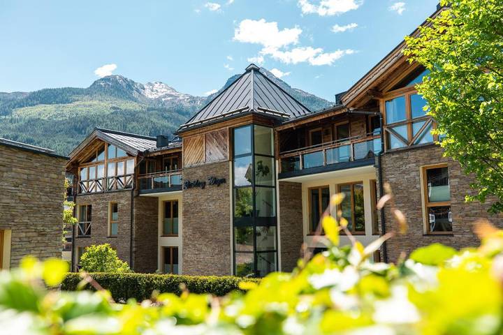 Ferienhaus für 6 Personen, mit Terrasse und Garten sowie Pool und Sauna