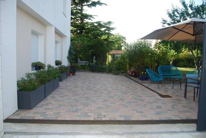 Gîte pour 4 personnes, avec jardin à Isles-sur-Suippe - 2