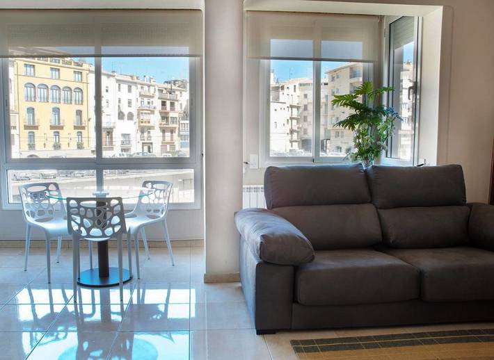 Apartamento para 4 personas, con Terraza y Vistas en Cardona 