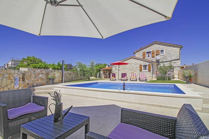 Ferienhaus für 5 Personen, mit Garten und Pool, mit Haustier - 1