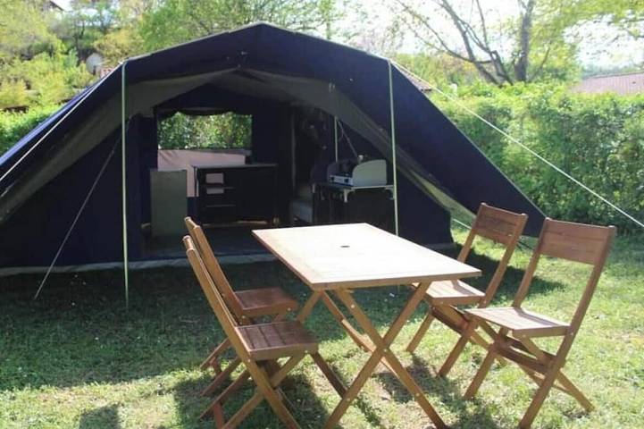 Mobil home pour 4 personnes à Belmont-sur-Rance