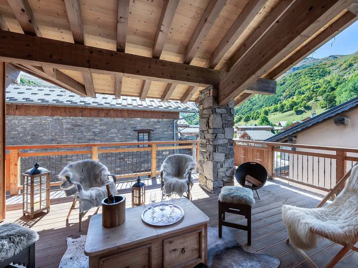 Ganze Wohnung, Bergduplex 4 Schlafzimmer, Nahe Skigebiet und Kamin in Saint-Martin-de-Belleville, Vanoise-Massiv