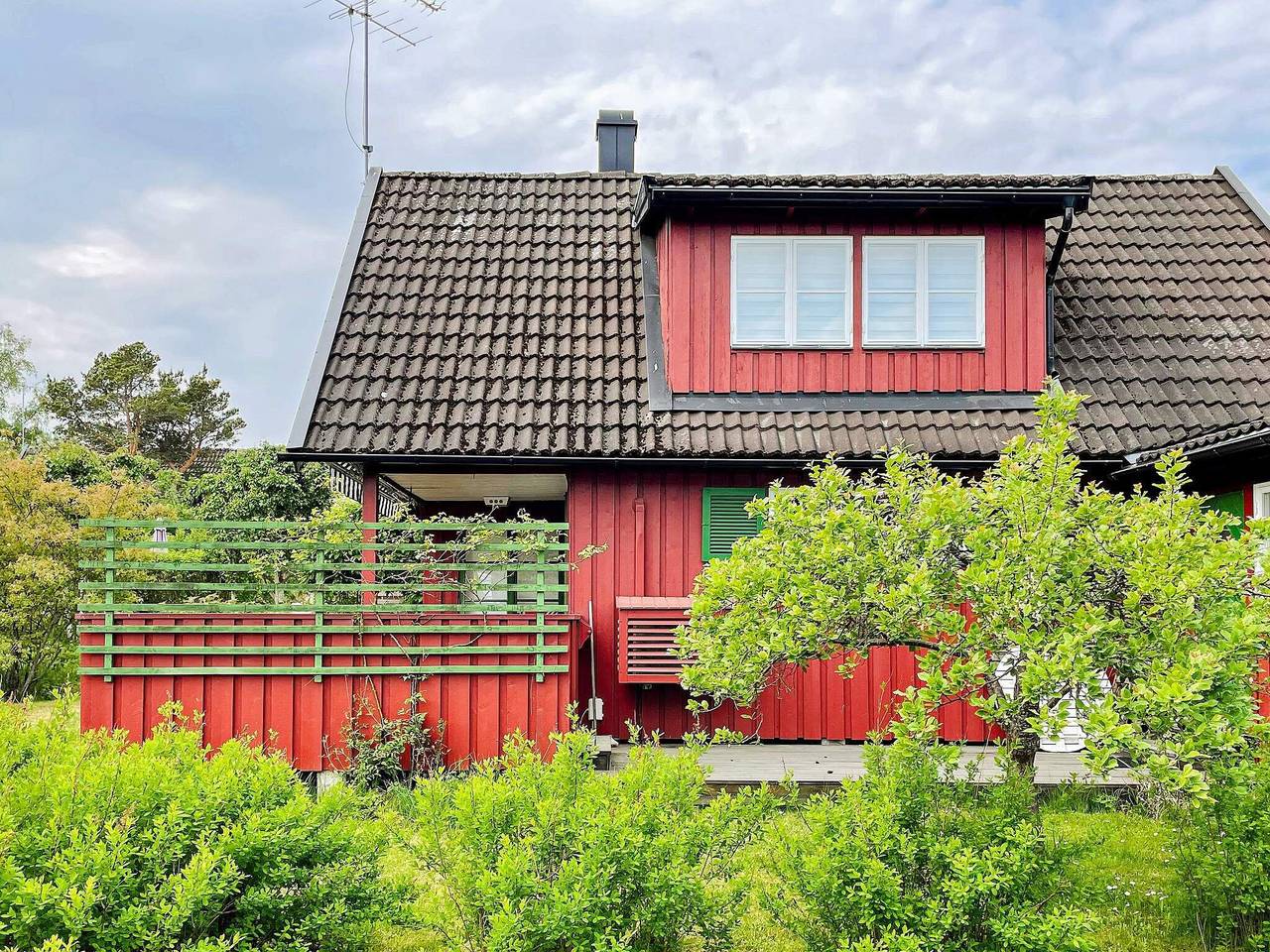 Hus för 8 Personer, med trädgård, barnvänlig