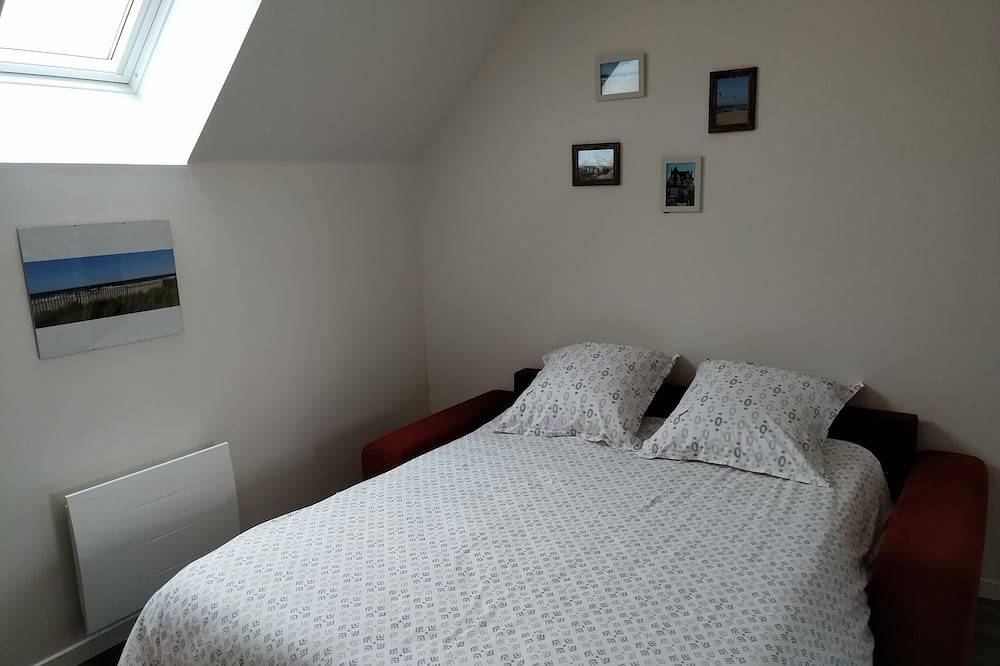 Entire apartment, Cozy studio near Caen and the sea, landing beaches in Biéville-Beuville, Caen region