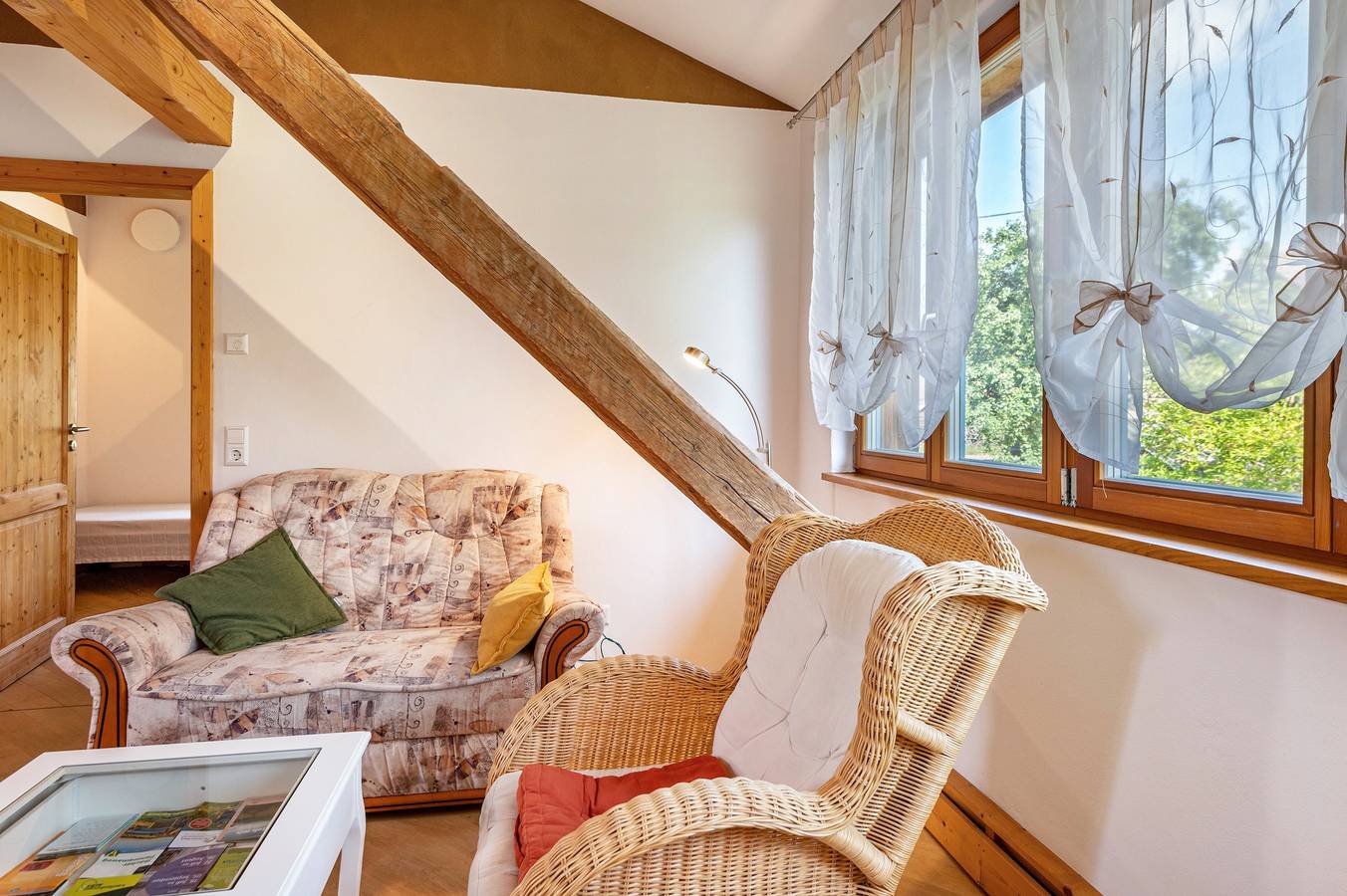 Ganze Wohnung, Ferienwohnung Wegwarte mit Bergblick, Gemeinschaftsterrasse und Wlan in Weilheim, Südschwarzwald
