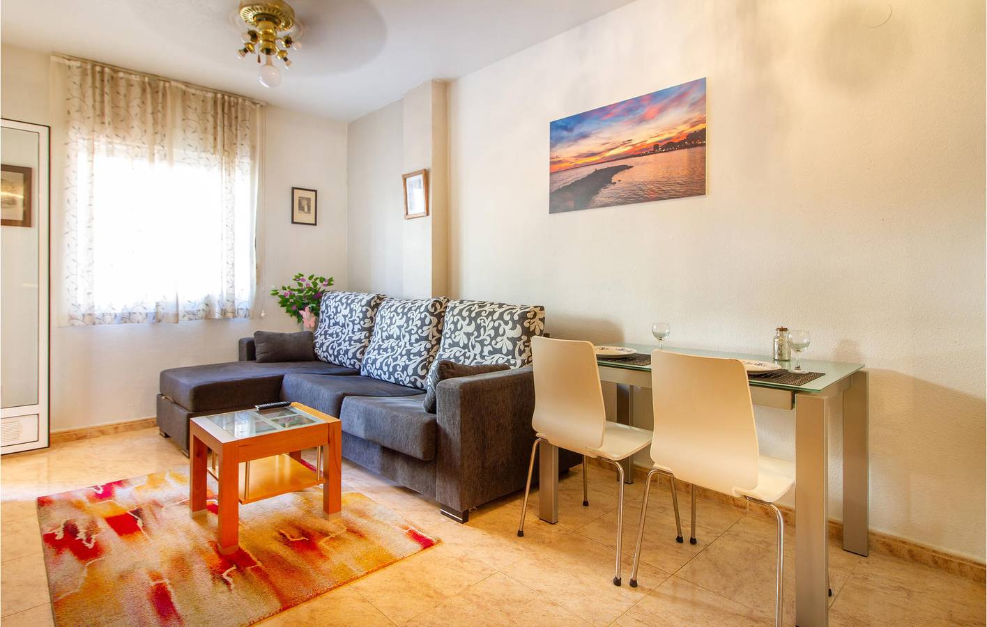 Holiday Apartment for 2 People in Torrevieja Centre, Torrevieja