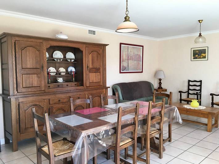 Gîte pour 6 personnes, avec terrasse et jardin, animaux acceptés dans le Cantal - 4