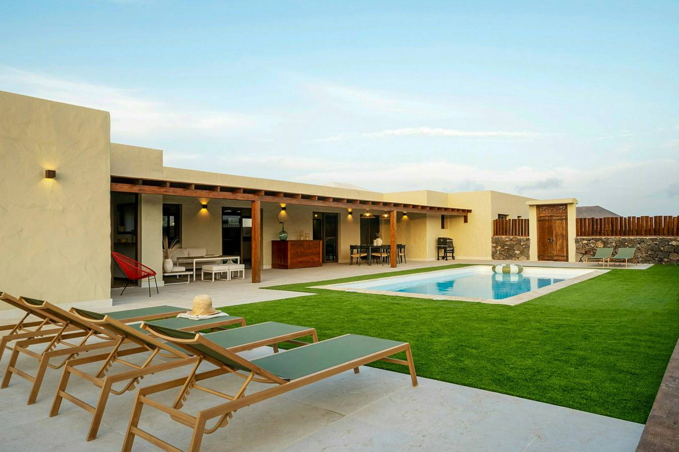 Villa de diseño con piscina en Fuerteventura in Villaverde, La Oliva