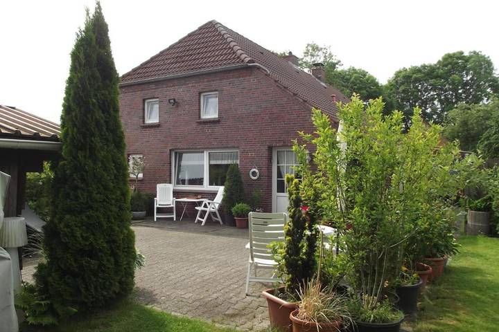 Ferienwohnung für 2 Personen, mit Terrasse und Garten sowie Ausblick in Großheide