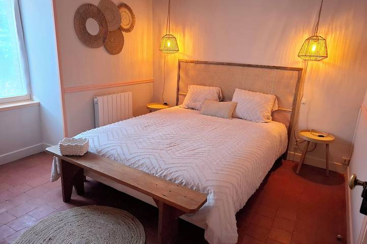 Location de vacances pour 10 personnes, avec terrasse et jardin à Maslives - 2