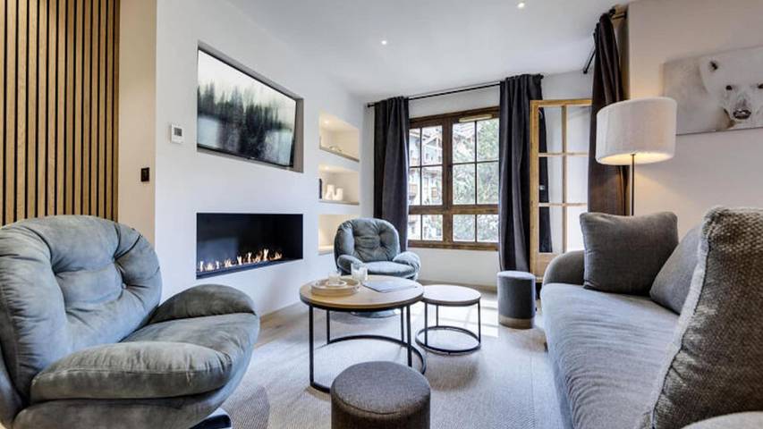 Gîte pour 9 personnes, avec piscine dans Arc 1950